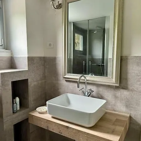 Casa Dafne Apartment Roverazza